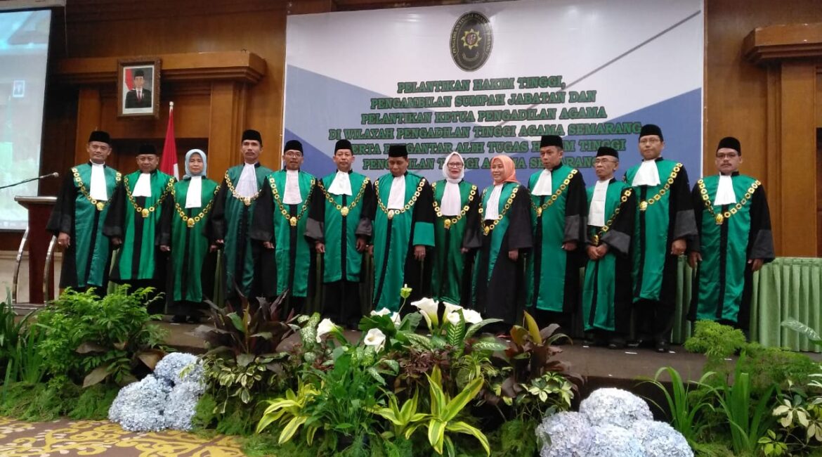 pelantikan-agus-yunih-pta-semarang